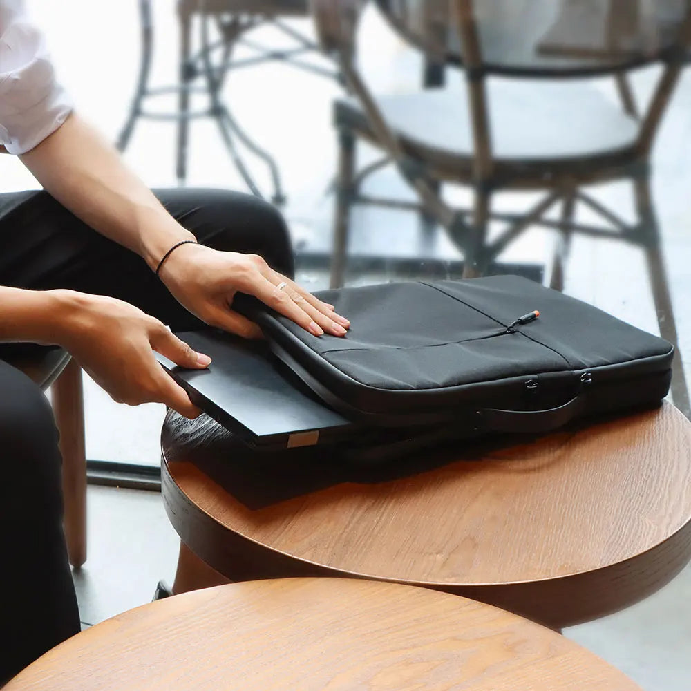 WIWU Housse PC Double Couche Imperméable avec Organisation Intelligente pour MacBook