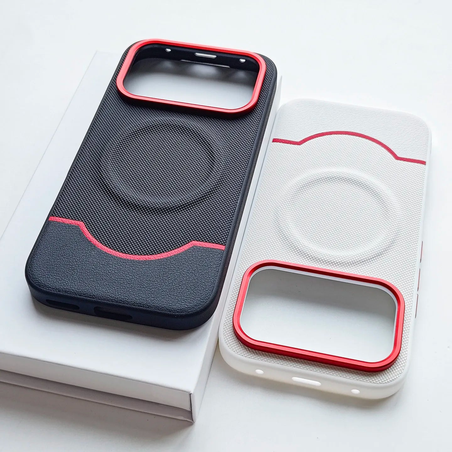 Coque  magnétique en cuir PU mat à grain fin associé au silicone pour Honor 600 / 600 Pro
