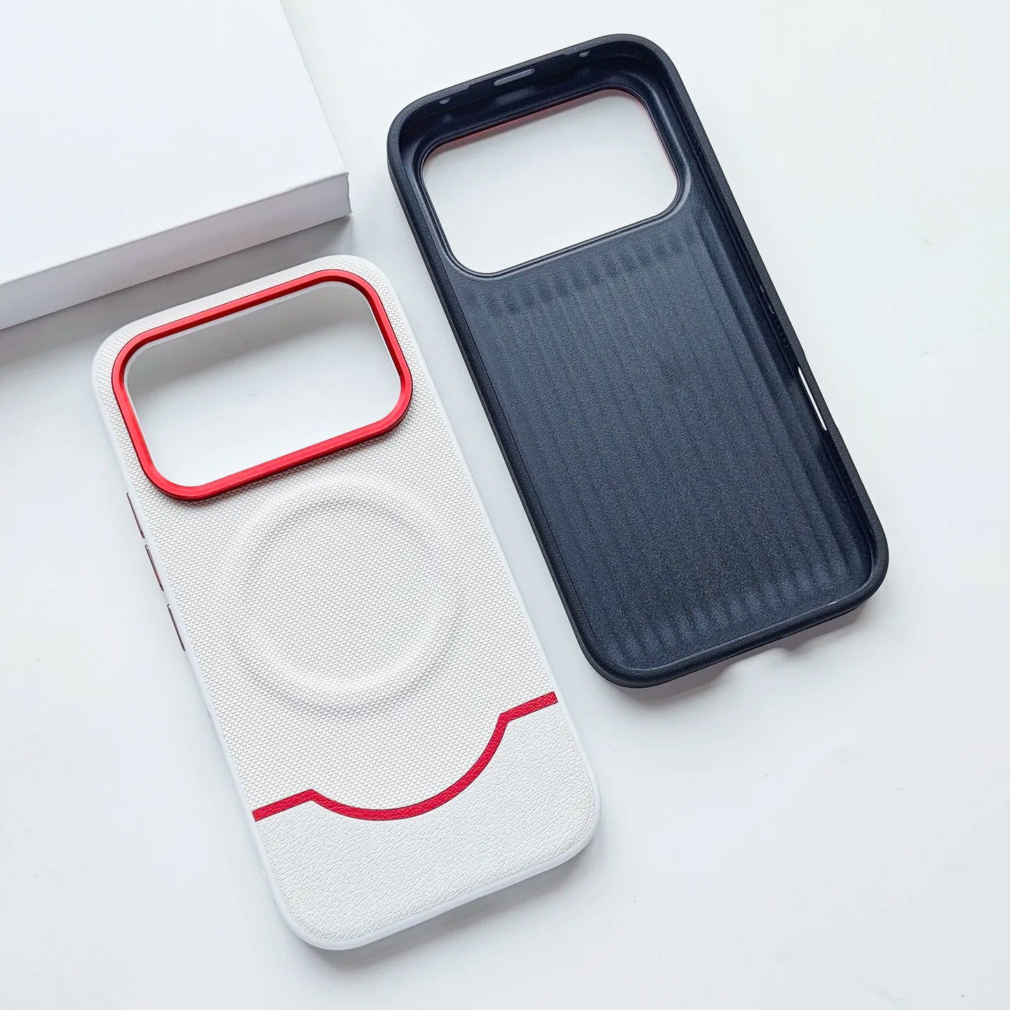 Coque  magnétique en cuir PU mat à grain fin associé au silicone pour Honor 600 / 600 Pro