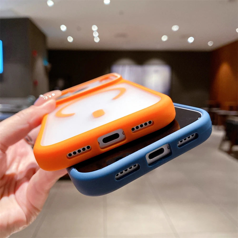 Coque transparente mate givrée compatible MagSafe en TPU magnétique pour iPhone
