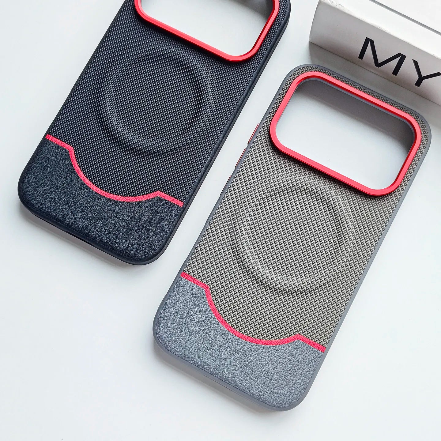 Coque  magnétique en cuir PU mat à grain fin associé au silicone pour Honor 600 / 600 Pro